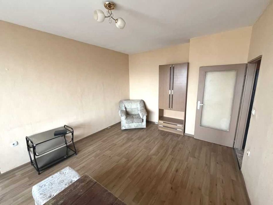 Продава се Двустаен апартамент в Варна, Център - 60 кв.м за 2250 €/кв.м - Снимка #2
