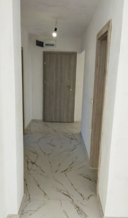 Продава четиристаен апартамент в топ центъра на гр.Смолян