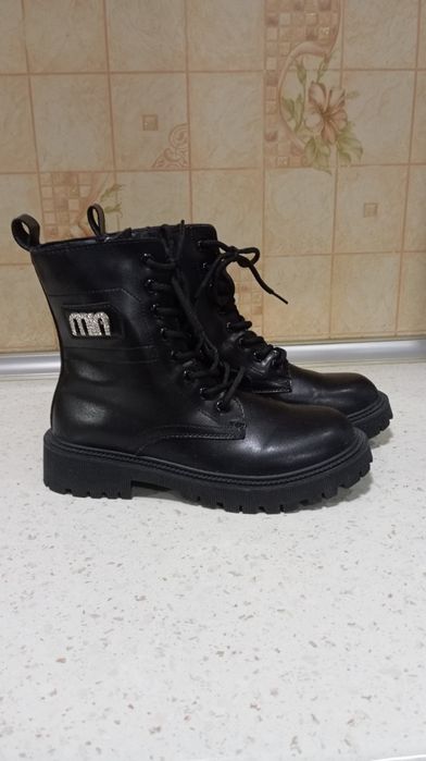 Ayollar etigi,40 razmeri (bolshimerka)