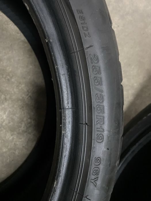 Bridgestone Potenza 255/35 19