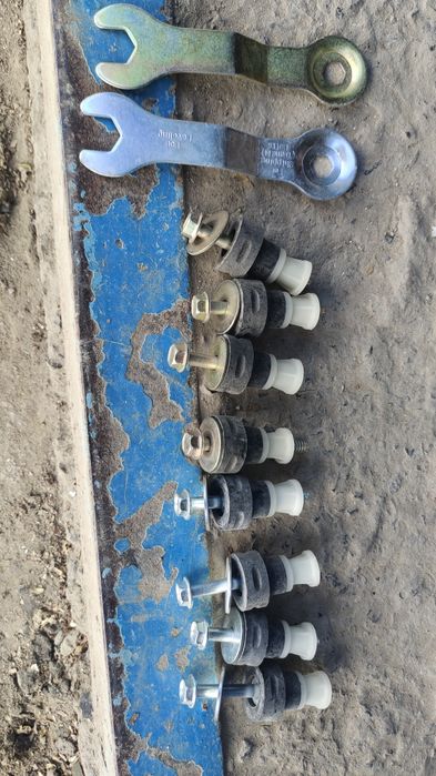 Ключ,болты от стиральный машин