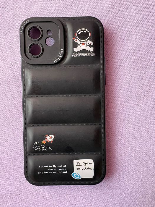 Калъфки за IPhone 12