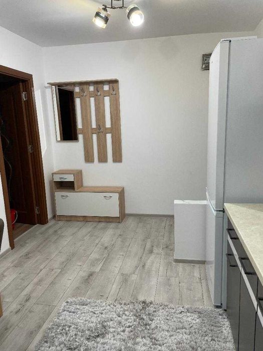 inchiriez apartament 2 camere