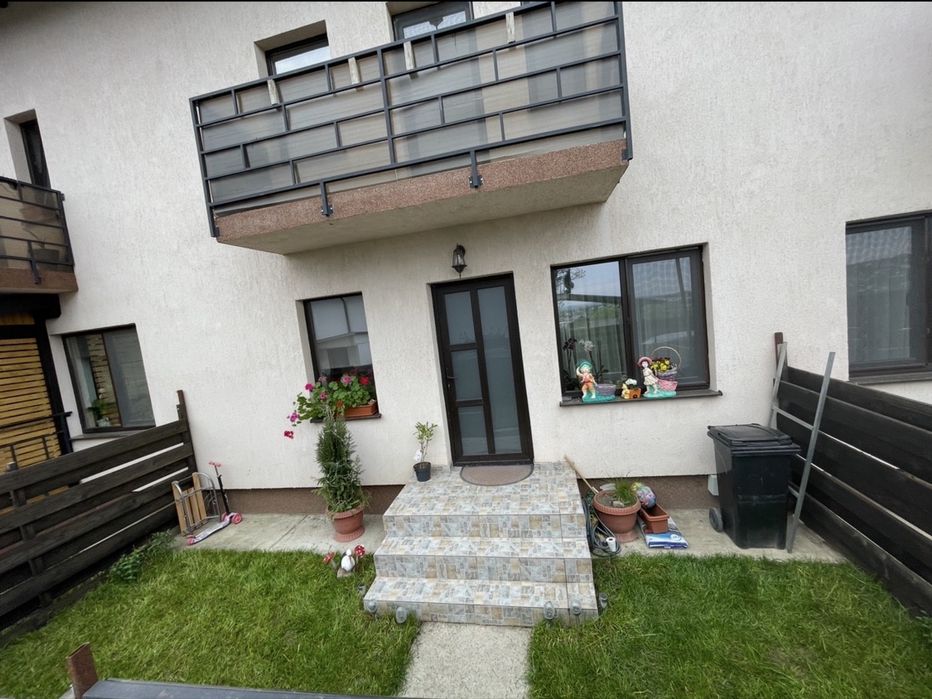 Casa Triplex mobilata si utilata complet