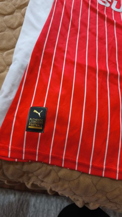 Vând tricou original