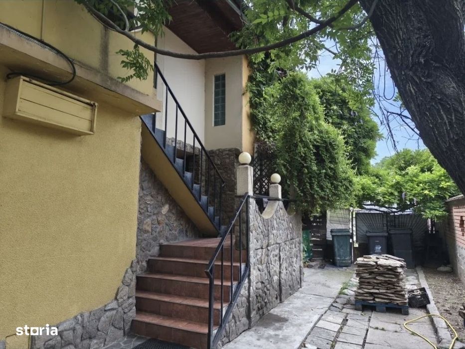Casă de vânzare Calafat Ultracentral - Afacere la cheie