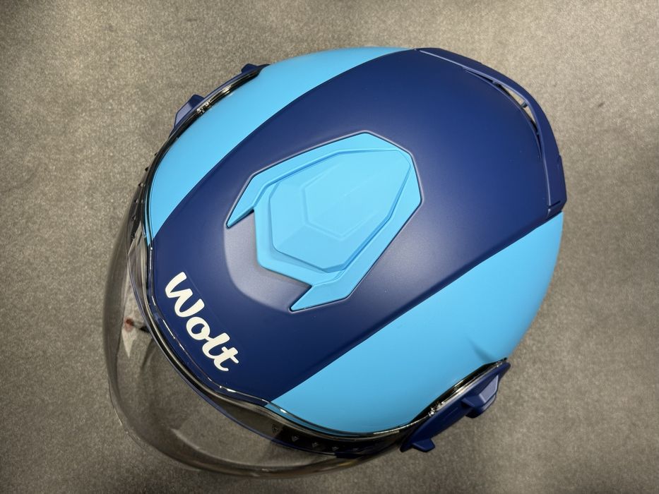 Cască Wolt nouă mărimea M (57-58cm)