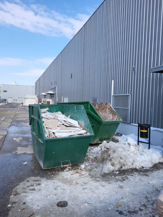 Transport moloz inchirieri container deseuri constructii