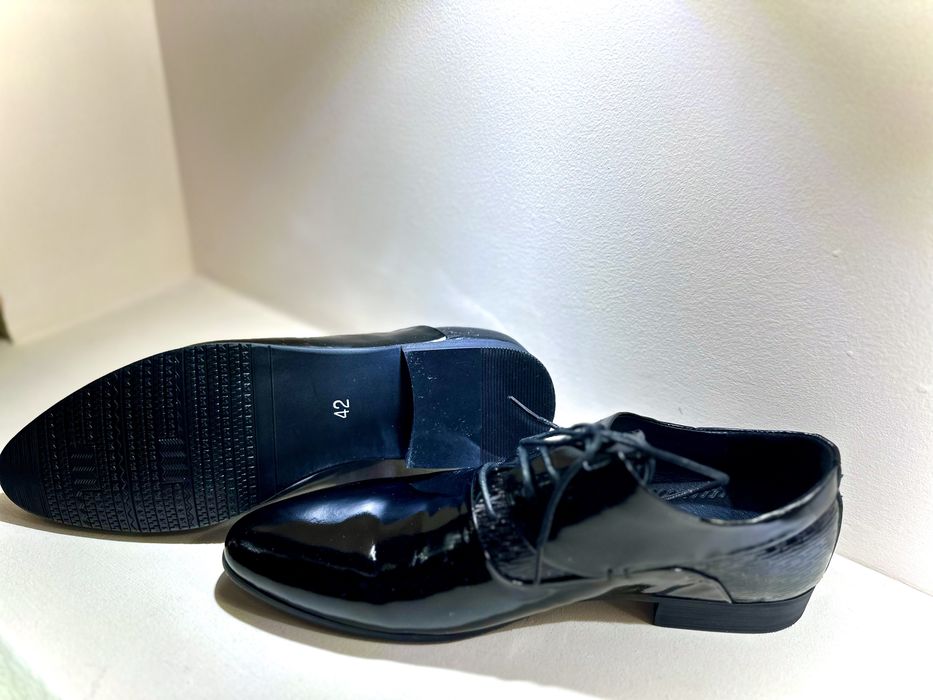 Продаю свадебные мужские туфли 42 размера
