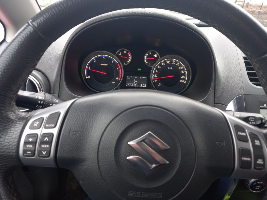 Suzuki sx4 4×4 motor 2l 135 cp