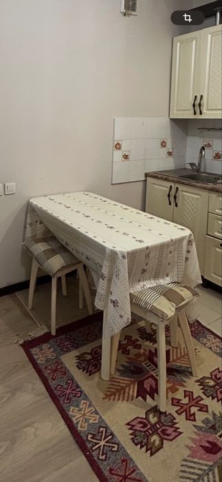 Продам стол со стульями б/у