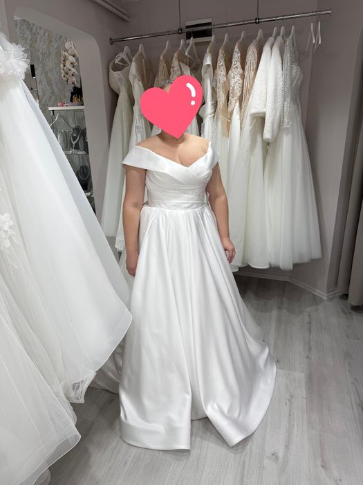 Richie de mireasa satin A line