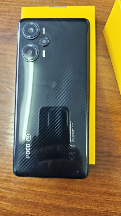 Продам смартфон Poco F5