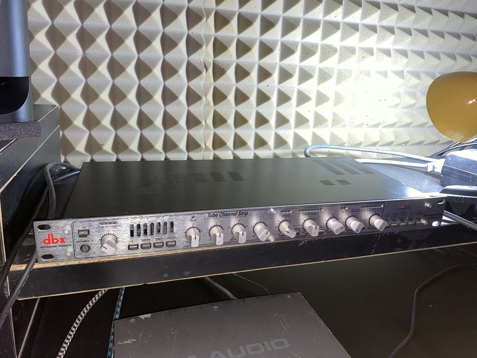 Dbx 376 микрофонный предуселитель