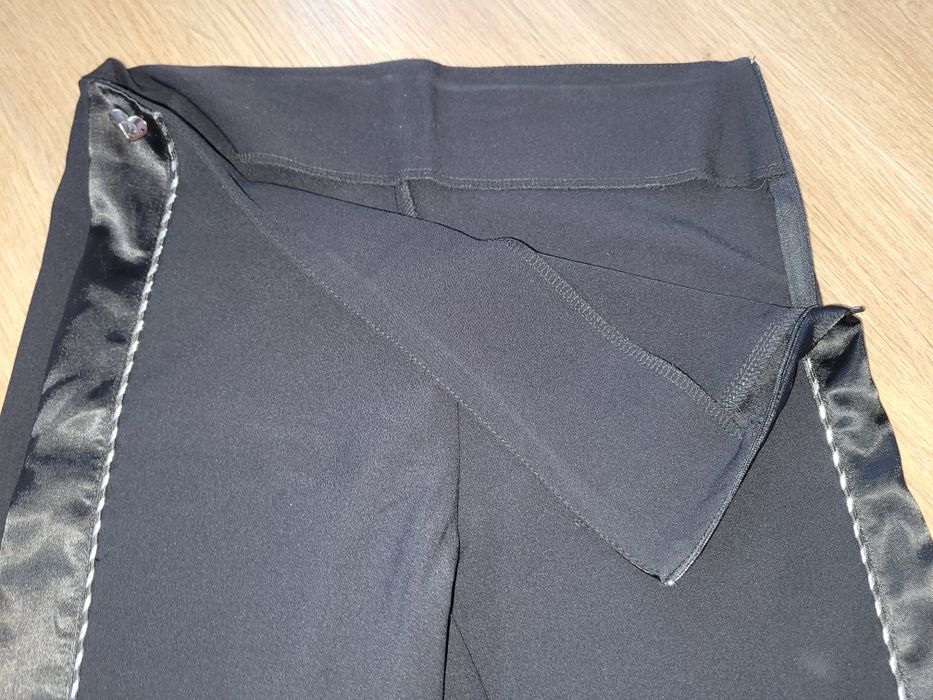 Елегантен панталон Lucy