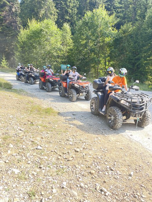 ATV-uri de Închiriat Azuga | Ture Ghidate | Rezervă Acum!