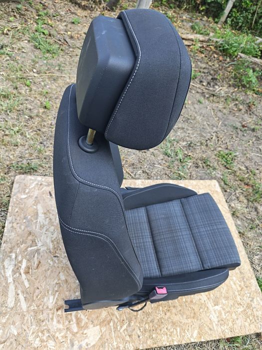 Седалки за VW Passat B8