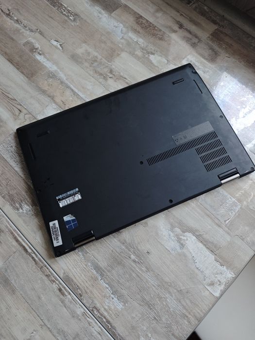 Продам ноутбук ThinkPad X1 yoga