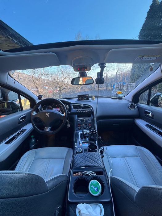 Vand Peugeot 3008 HYBRID an 2014, km 190000 in crestere