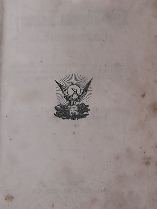 Продавам антикварни книги и речници