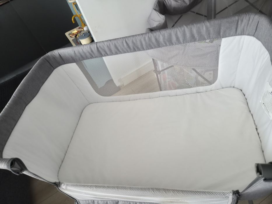 Patut co sleeper cu roti 0-7 luni