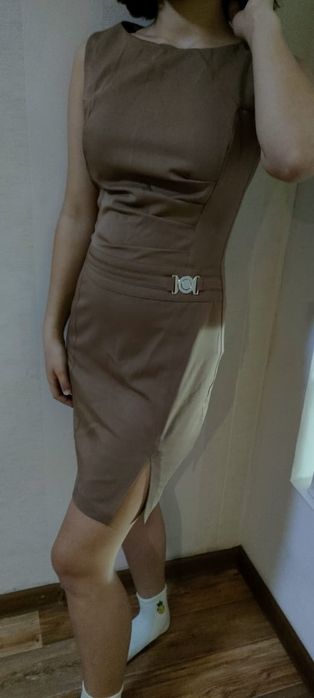 Срочно продам платья