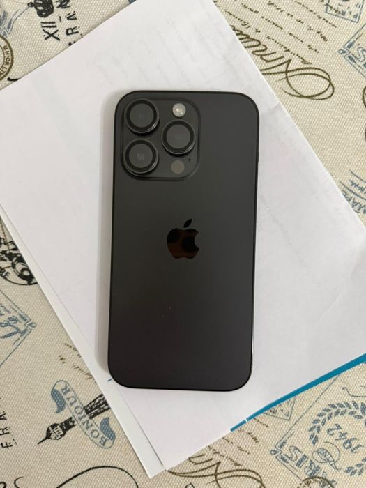 Продам Айфон 14 про