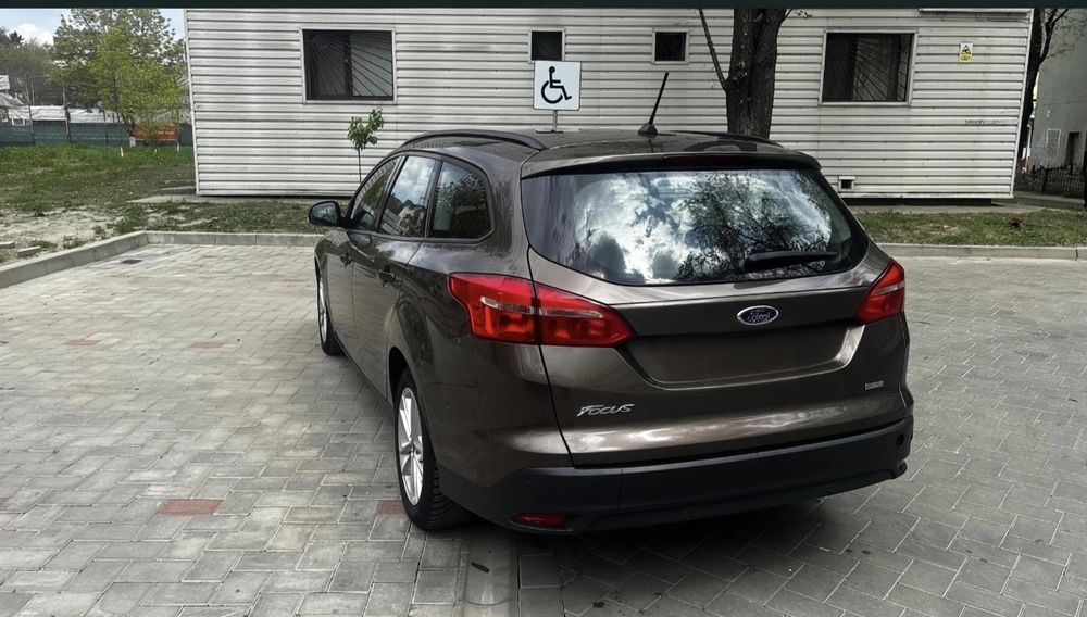 FORD Focus 2017 — imagine 5