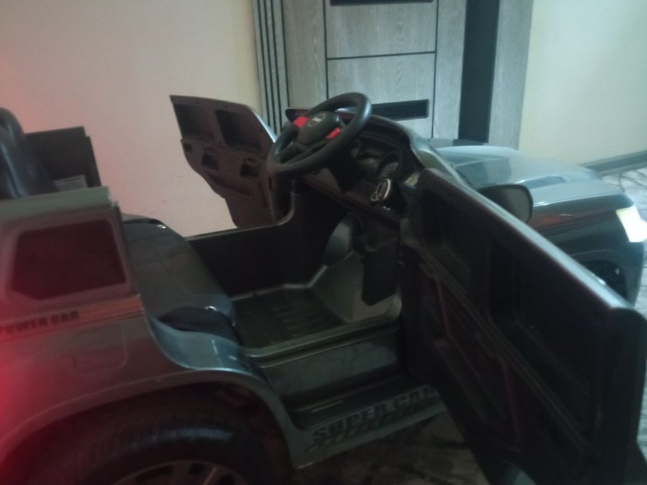 Bolalar elektromobil