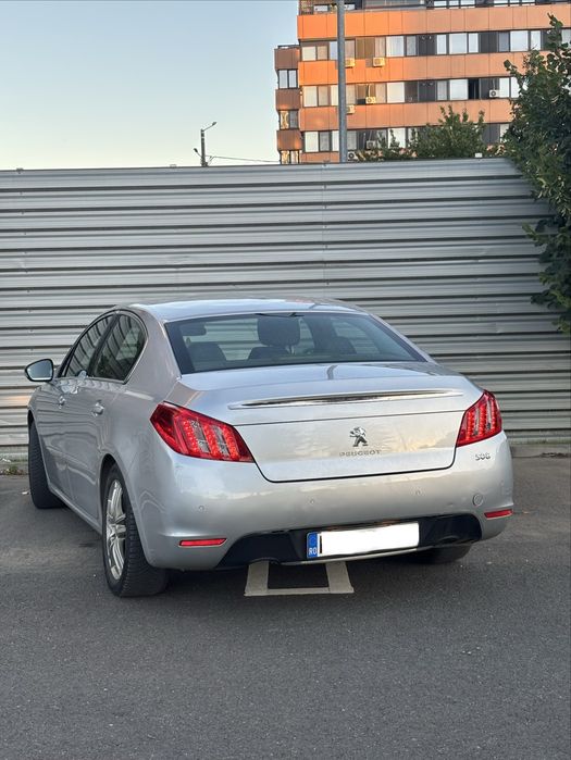 HYBRID - Peugeot 508