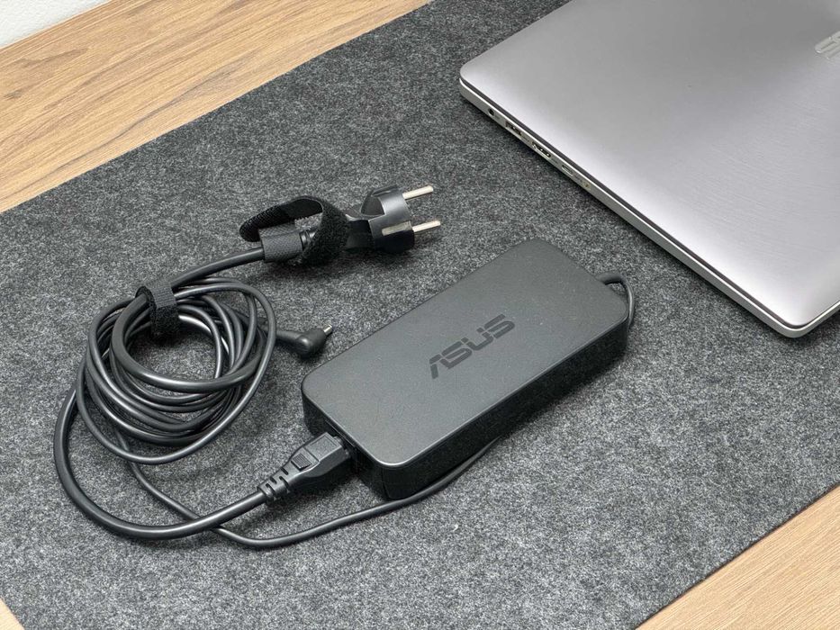 Laptop Asus - Intel i7,  512GB SSD, 16GB RAM, GTX960M