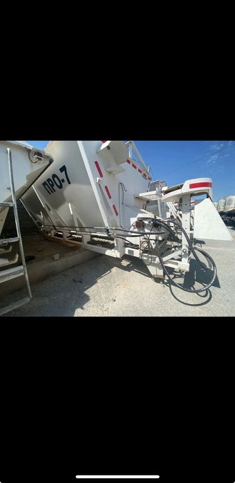 Пескоразбрасыватель на Камаз