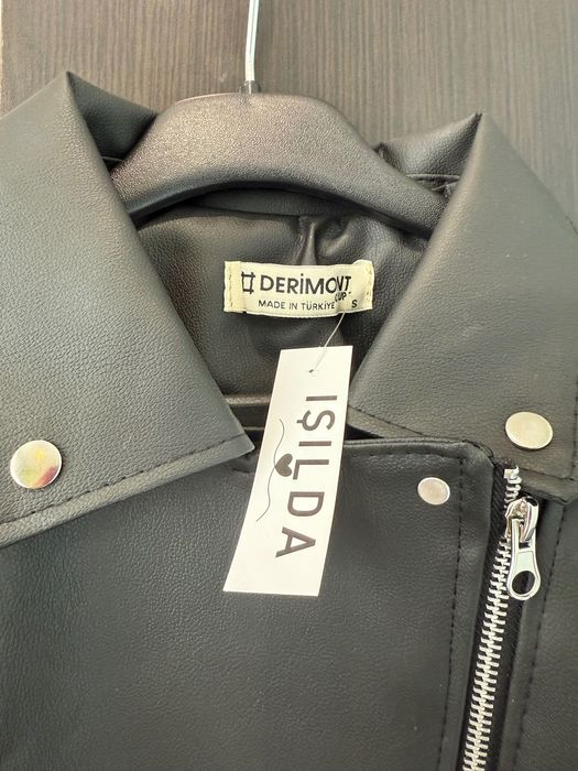 Кожено яке ,чисто ново ! Плащането е  при куриер с наложен платеж !