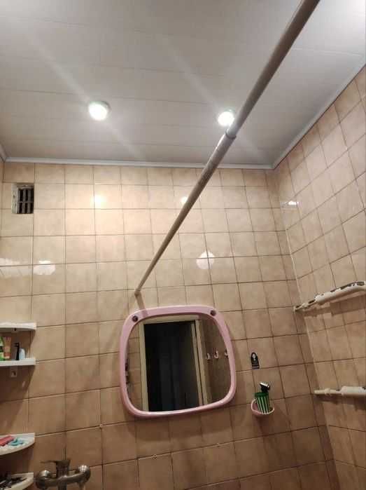 Продаётся 3-х комнатная кв-ра на 2-ом этаже, возле Паркентского базара