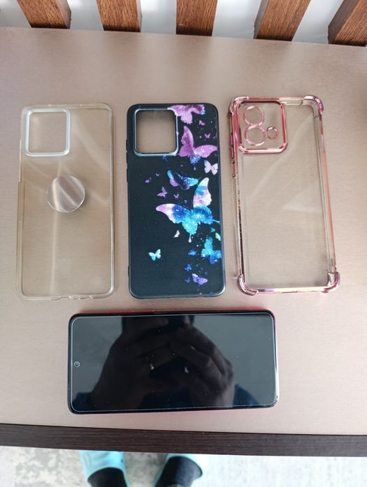 Motorola g84 5G  Viva Magenta 12 GB RAM 256 GBMemorie