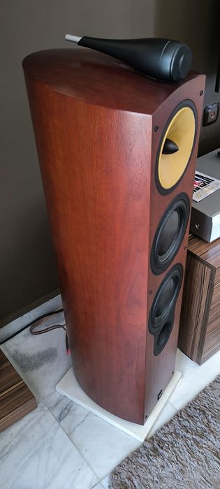 Bowers & Wilkins 804 S