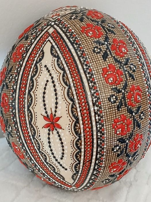 Ouă de struț încondeiate