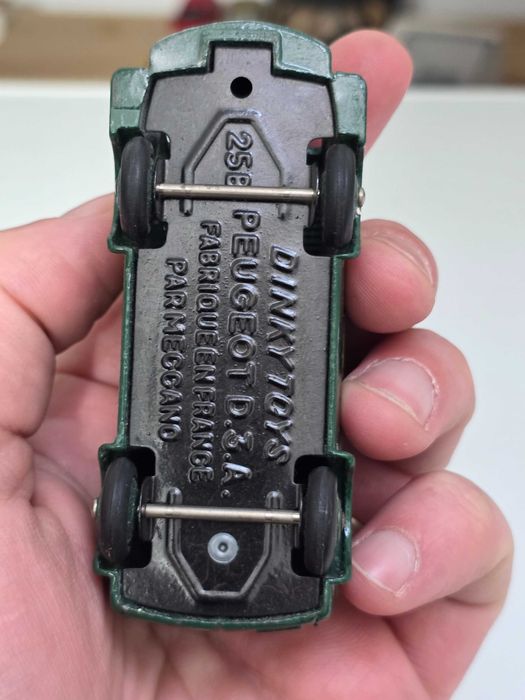 Macheta Auto 1/43 Dinky Toys Meccano France Peugeot D3A 25BV Postes
