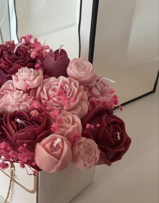 Aranjamente,buchete,marturii,decoratiuni din flori de ceara naturala