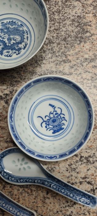 porțelan chinezesc vechi