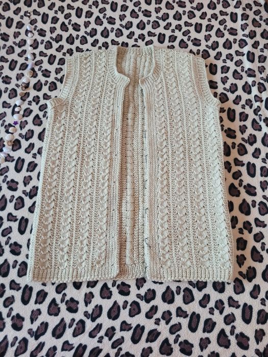 Дамски вълнен елек