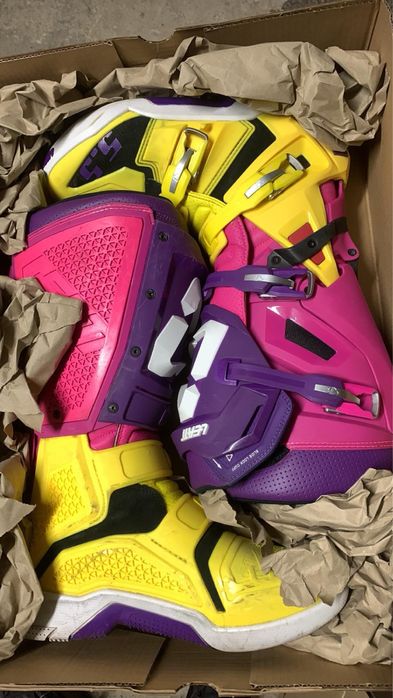 Ботуши Leatt FlexLock 5.5