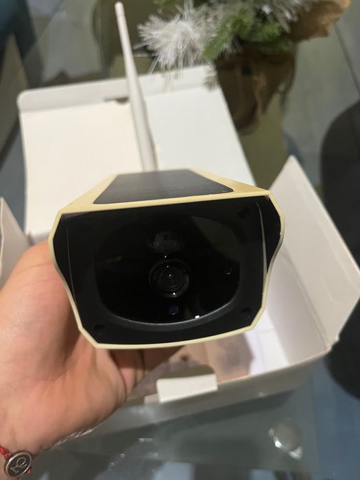 Соларна безжична камера