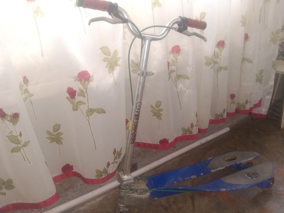 На продажу самокат