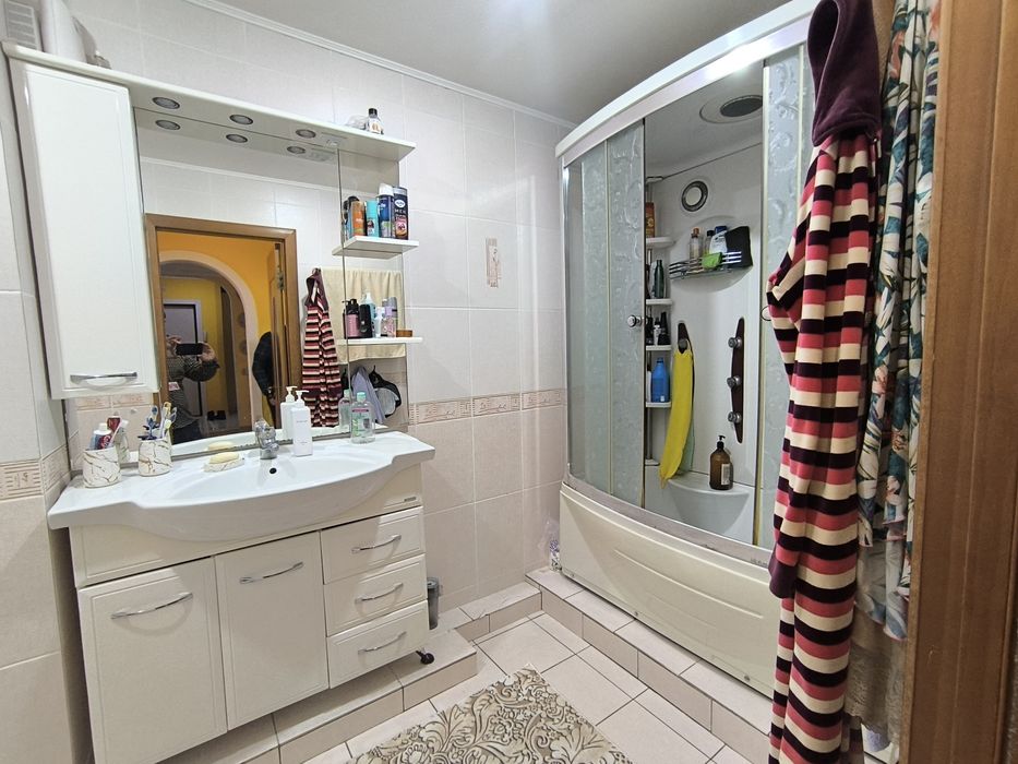 Продадим квартиру евротрешку в 6м мкр