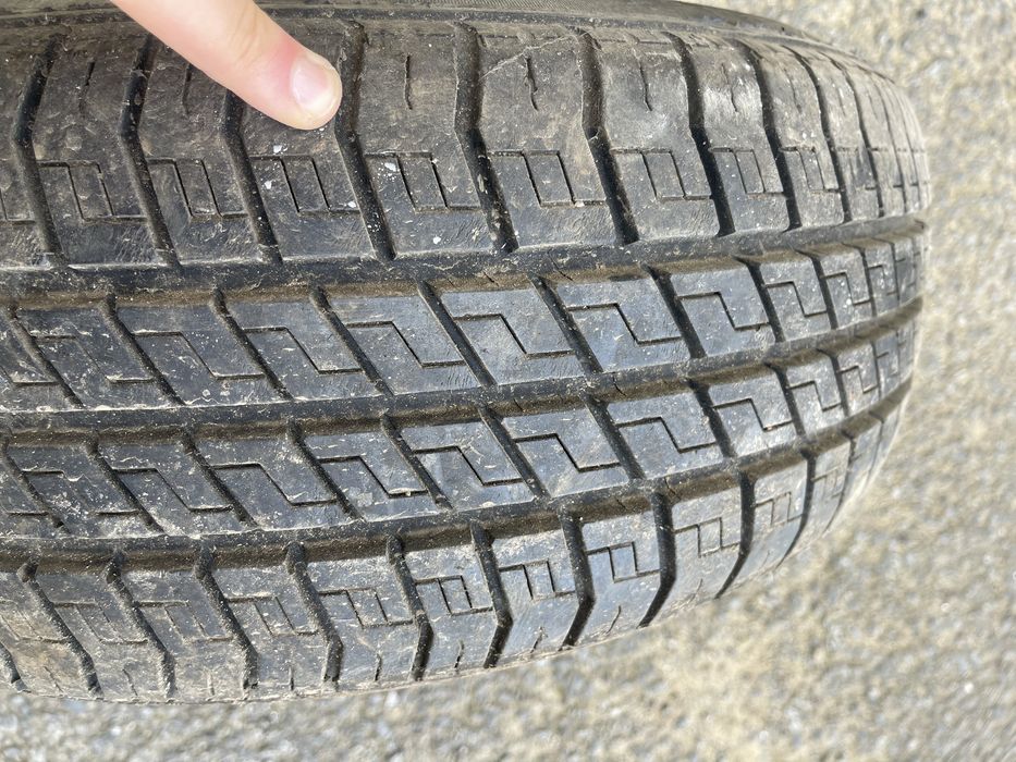 Vand janta + anvelopa vara  205/65 R15 Michelin - roata de rezerva
