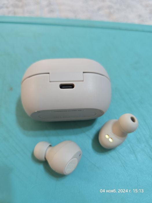 Блютуз наушники JBL