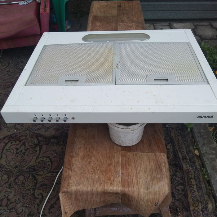 Продам вытяжку рабочая