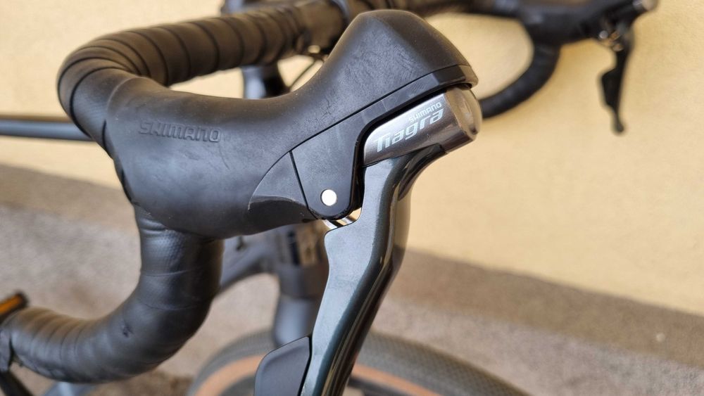 Гравел велосипед Cube Nuroad Pro 2024 metalblack´n´grey