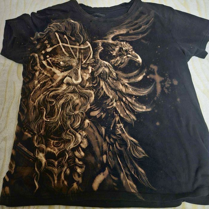 Ръчно рисувани тениски